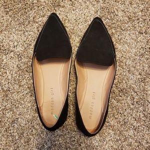 Black pointed toe madden girl flats